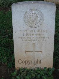 Dar Es Salaam War Cemetery - Powell, L E